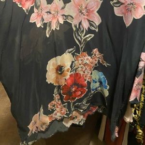 Flowy and sheer Johnny Was top